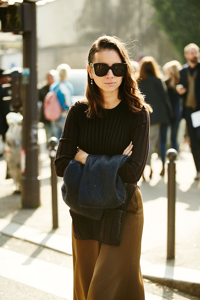 Неделя моды в Париже, весна-лето 2016: street style. Часть 3 (фото 10)