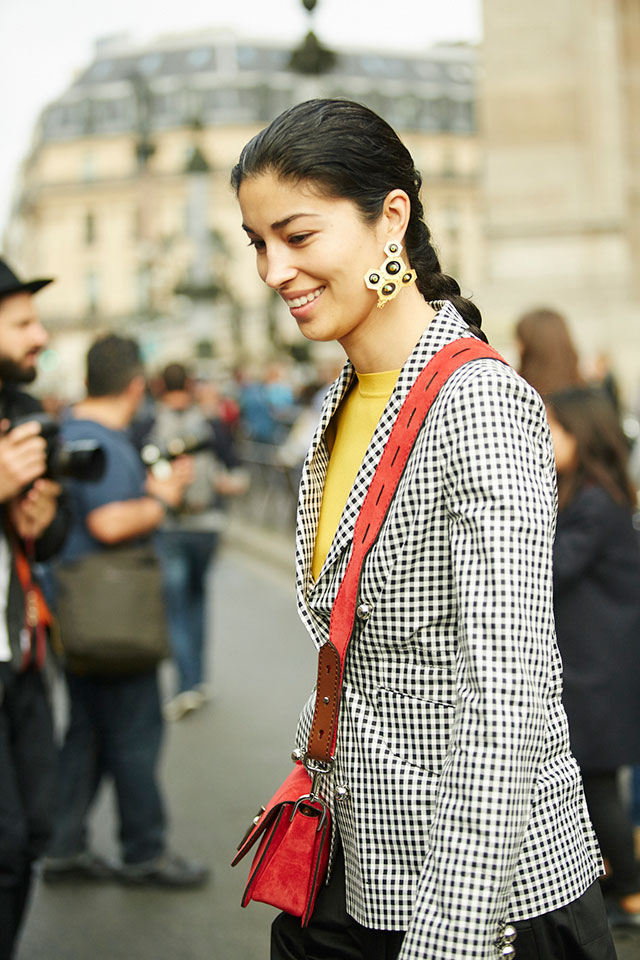 Неделя моды в Париже, весна-лето 2016: street style. Часть 4 (фото 8)