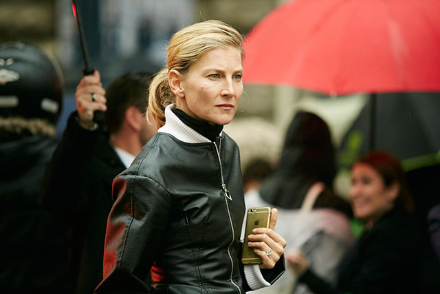 Неделя моды в Париже, весна-лето 2016: street style. Часть 4 (фото 21)