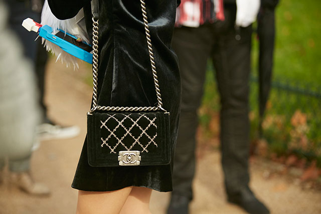 Неделя моды в Париже, весна-лето 2016: street style. Часть 4 (фото 35)