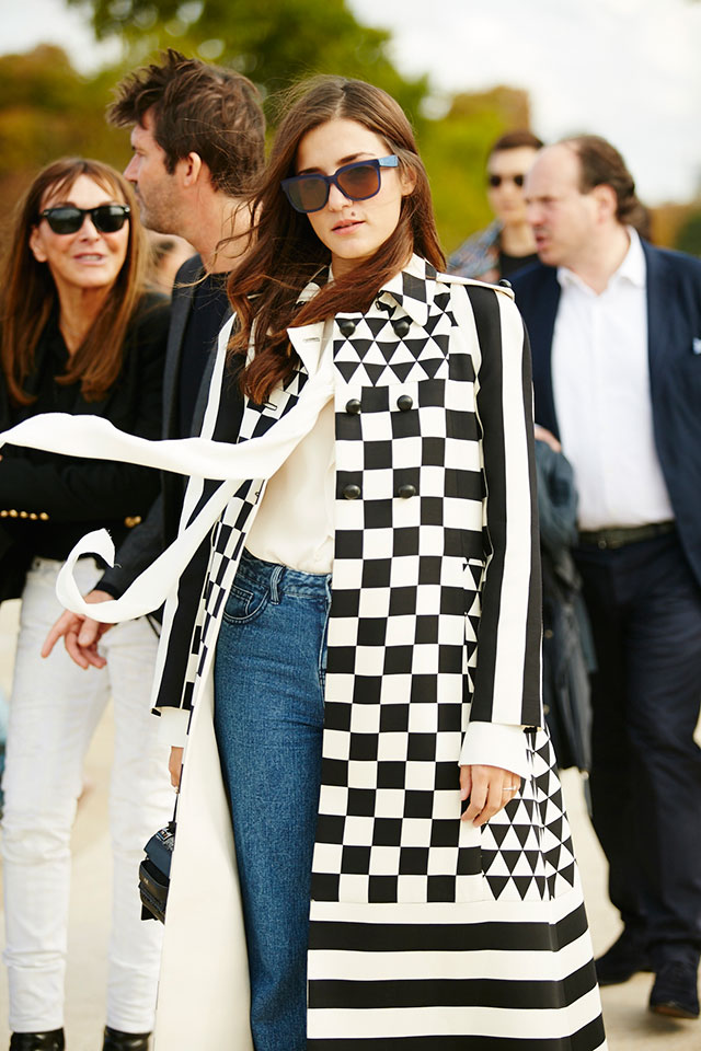 Неделя моды в Париже, весна-лето 2016: street style. Часть 4 (фото 29)