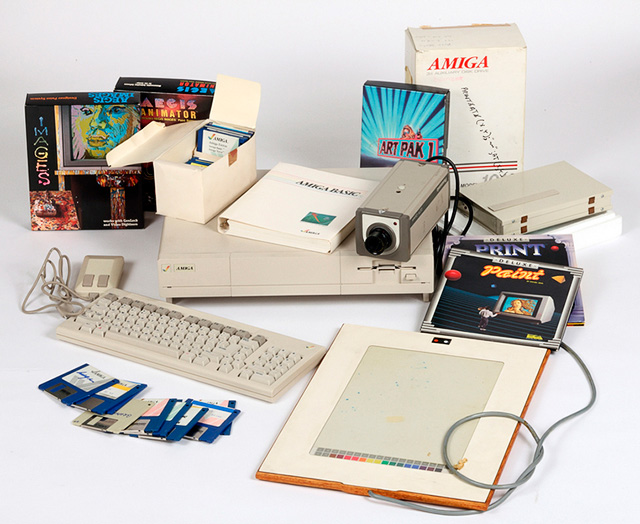 Компьютерное оборудование Commodore Amiga, используемое Энди Уорхолом, 1985-86 Компьютерные картины Энди Уорхола обнаружены спустя 30 лет (фото 2)