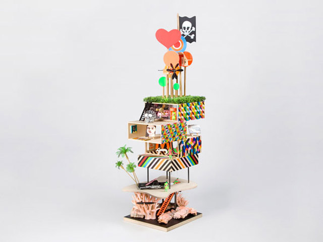 MORAG MYERSCOUGH AND LUKE MORGAN, 1 600