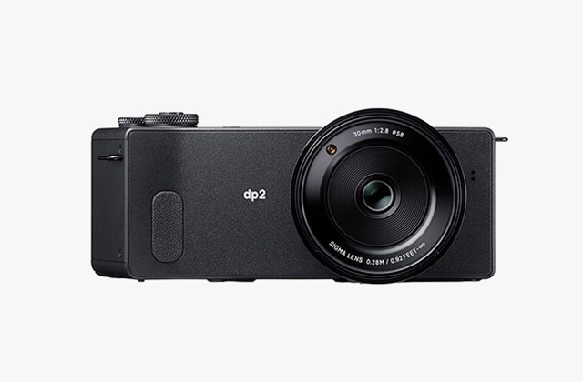 Новая японская фотокамера Sigma (фото 1)