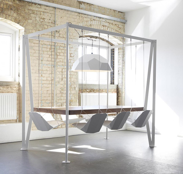 Обеденный стол с качелями от бюро Duffy London (фото 3)