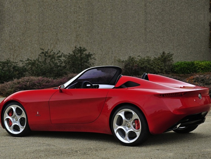 Новая Alfa Romeo 2uettottanta (фото 5)