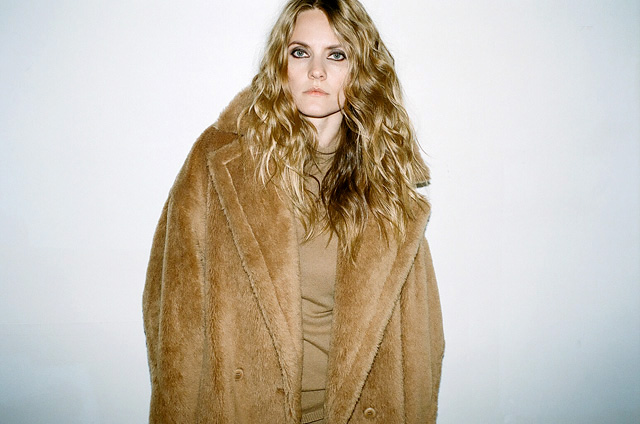 Приключения "чебурашки": шуба Max Mara (фото 3)