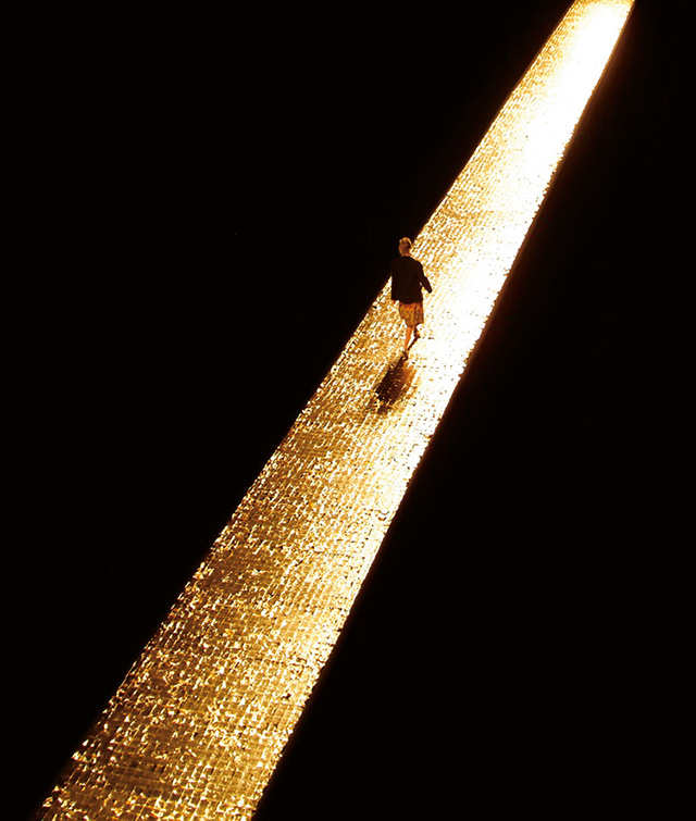 Dries Van Noten, осень-зима 2006 Чем заняться в Париже во время недели моды: модный гид от KCD (фото 3)