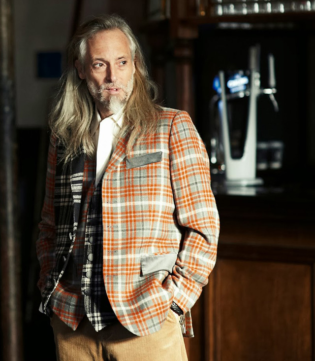 Бенджамин Вествуд Создатель WikiLeaks примет участие в показе сына Вивьен Вествуд (фото 1)