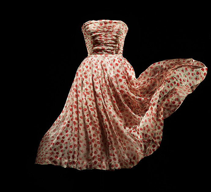 Под сенью девушек в цвету: выставка Dior Impressions (фото 4)