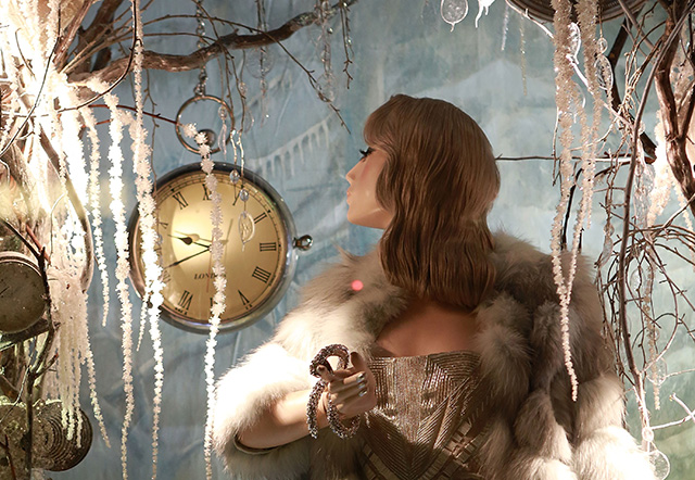 Альтернативная реальность от Bergdorf Goodman (фото 7)