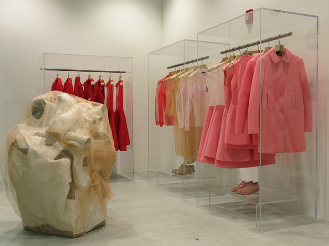 Simone Rocha Экскурсия Buro 24/7: Dover Street Market New York (фото 21)