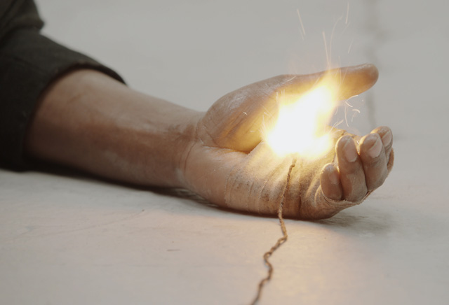 Мирча Кантор. Sic Transit Gloria Mundi, 2012 (видео) Обзор Buro 24/7: Биеннале современного искусства в Сиднее (фото 8)