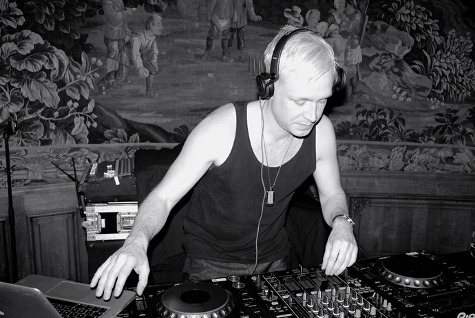 Герман Ларкин на вечере Atelier Versace (фото 23)