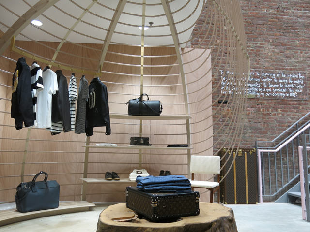 Pop-up store Louis Vuitton Экскурсия Buro 24/7: Dover Street Market New York (фото 2)