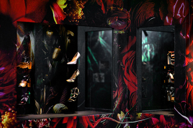 Выставка Дриса ван Нотена в Les Arts Décoratifs (фото 11)