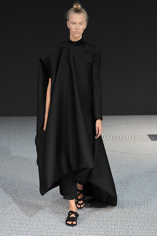 Обзор Buro 24/7: Viktor & Rolf Couture, осень-зима 2013/14 (фото 4)