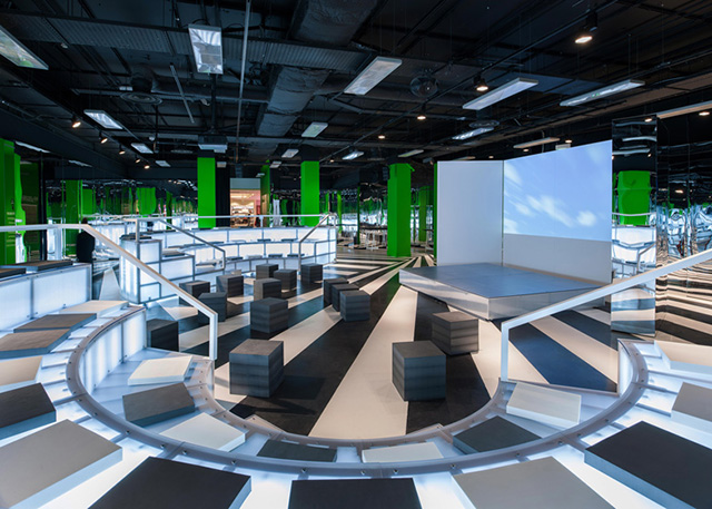 Рем Колхас открыл "имажинариум" в универмаге Selfridges (фото 1)