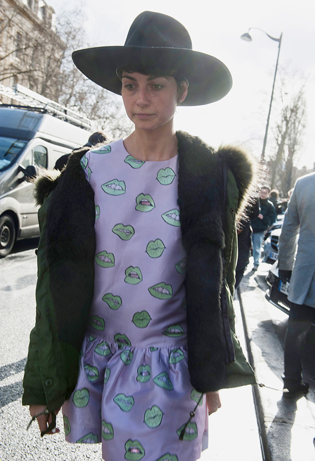Неделя моды в Париже A/W 2014: street style. Часть II (фото 19)