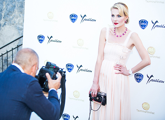 Рената Литвинова получила премию "Золотой телец" (фото 1)