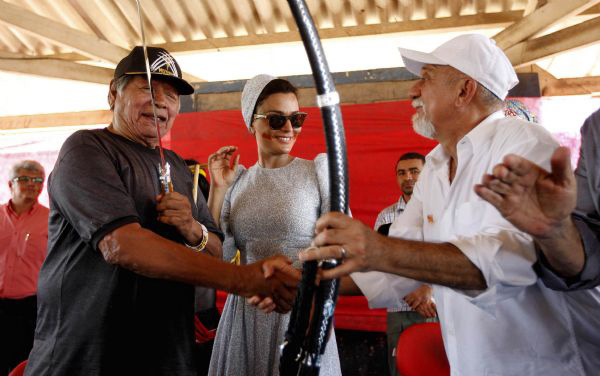 Шейха Моза в Бразилии в платье Ulyana Sergeenko (фото 3)