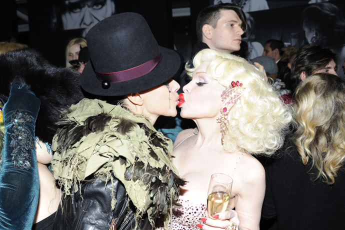 Презентация рекламного видео Dsquared2 (фото 13)