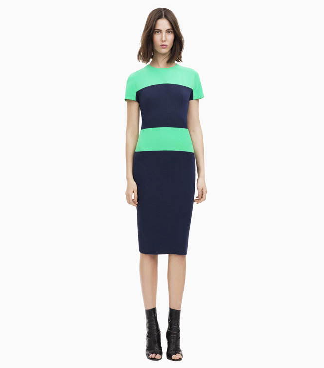 Виктория Бекхэм переиздаст лучшие платья (фото 1)