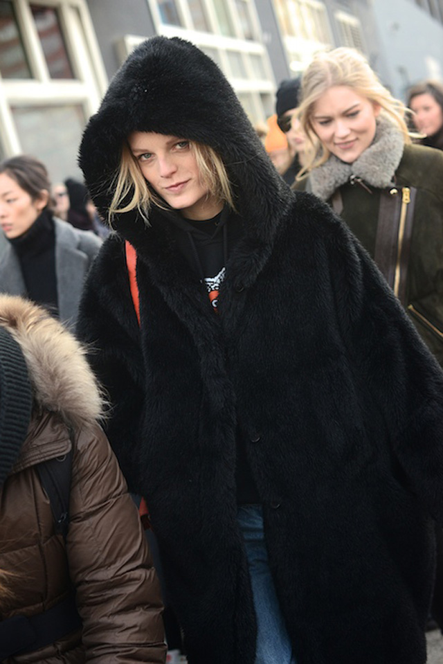 Неделя моды в Нью-Йорке AW14: street style. Часть VII (фото 18)