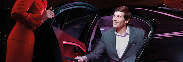 Google Glass стали частью униформы сотрудников Virgin Atlantic (фото 1)