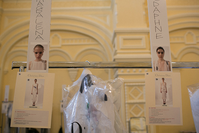 Buro 24/7 за кулисами показа Dior в ГУМе (фото 3)