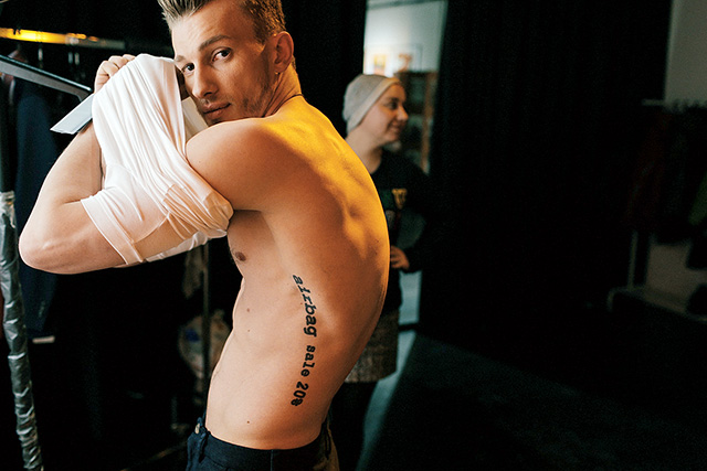 Специальный мужской проект Buro 24/7 и Giorgio Armani: backstage (фото 26)