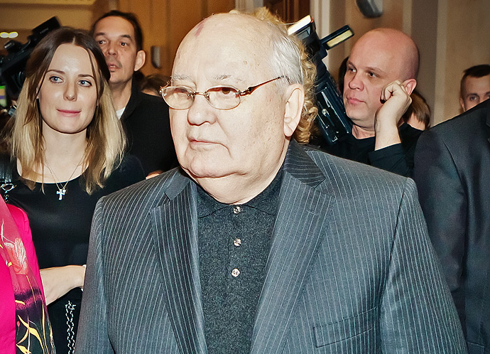 Михаил Горбачев Михаил Горбачев