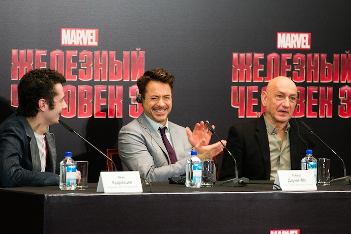 Роберт Дауни-мл. и Бен Кингсли в Москве (фото 1)