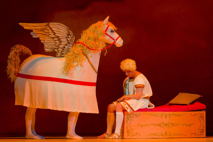 Открывается фестиваль "Золотая маска" (фото 1)