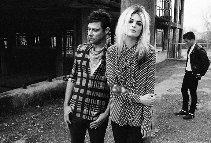 Осенне-зимняя кампания Equipment с участием группы The Kills (фото 5)