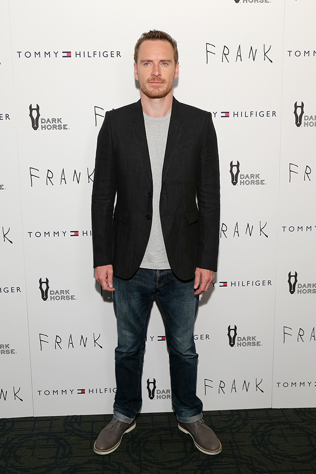 Мэгги Джилленхол и Майкл Фассбендер на премьере фильма "Фрэнк" (фото 3)