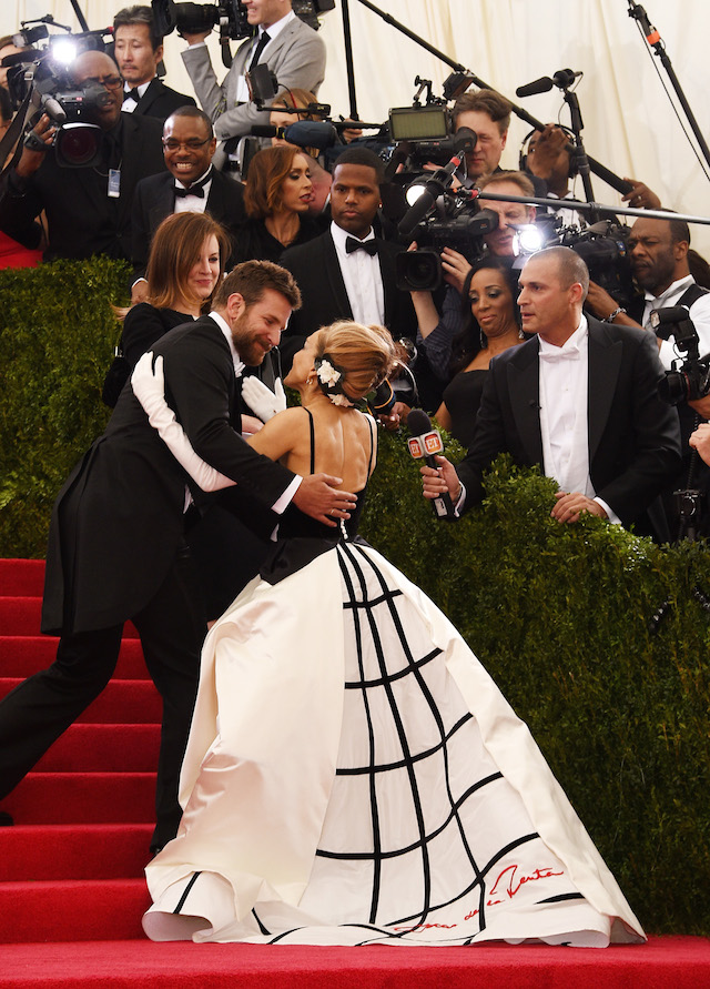 Брэдли Купер и Сара Джессика Паркер Брэдли Купер и Сара Джессика Паркер