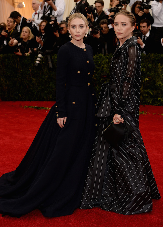 Мэри-Кейт и Эшли Олсен Мэри-Кейт и Эшли Олсен