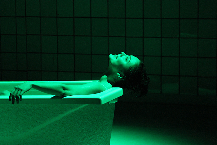 Спектакль "Феи" Третий сезон в "Гоголь-центре": лучшие спектакли до закрытия (фото 2)