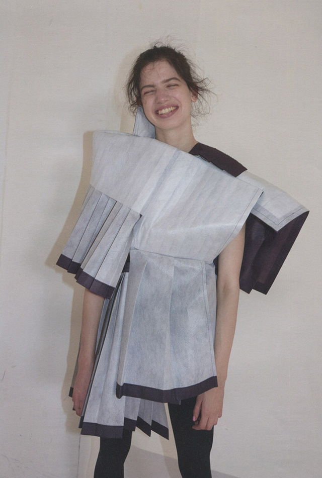 Лили Макменами в объективе Юргена Теллера для System (фото 2)