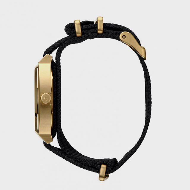 Nixon и Colette вновь выпустили ограниченную серию наручных часов (фото 1)