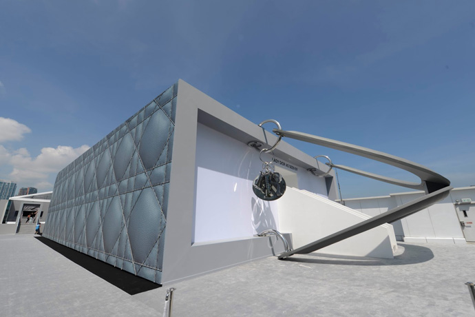 Lady Dior снова в Китае (фото 1)