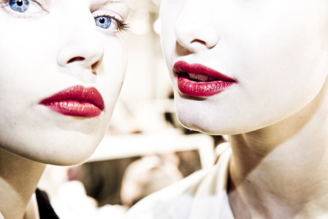 Эксклюзив Buro24/7: backstage Christian Dior, весна 2014 (фото 19)