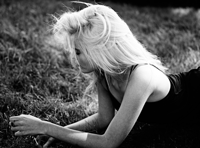 Новые промо-имиджи Скай Феррейры (фото 6)