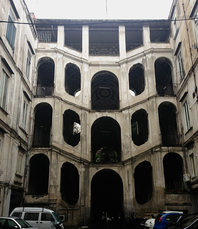 Неаполь как он есть: почему надо обязательно побывать в этом городе (фото 10)