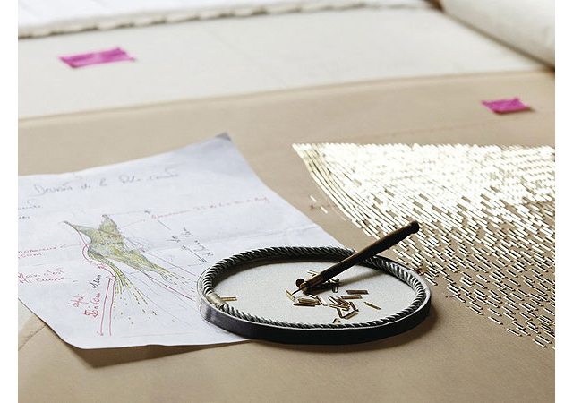 Золотая Шарлиз: рекламная кампании J'Adore от Dior (фото 1)