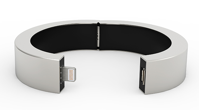 Мобильный QBracelet для подзарядки электронных устройств (фото 1)