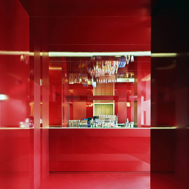 Сюрреалистический мир "Твин Пикса" в интерьере ресторана "18.13" (фото 5)