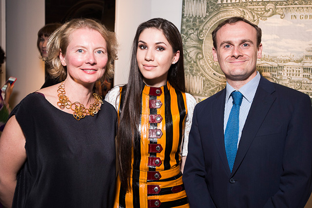 Ольга Киселева, Мариана Гогова и атташе посольства Франции в России по вопросам культуры Филипп Вуари Открытие персональной выставки Ольги Киселевой в Artwin Gallery (фото 1)