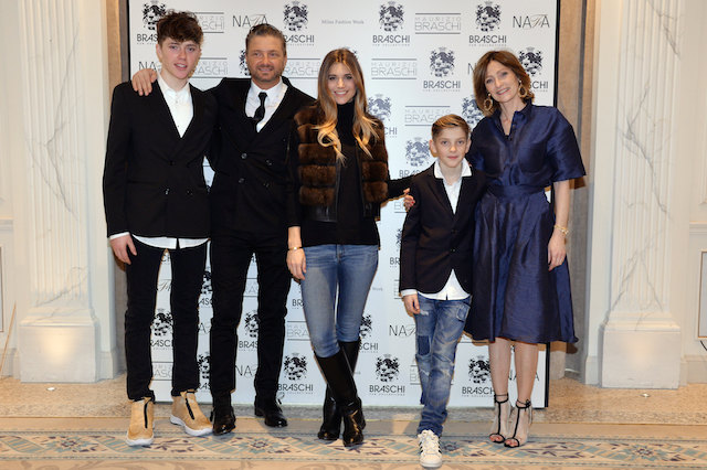 Маурицио Браски с семьей и Николетта Романофф Гости презентации Braschi в Милане (фото 10)